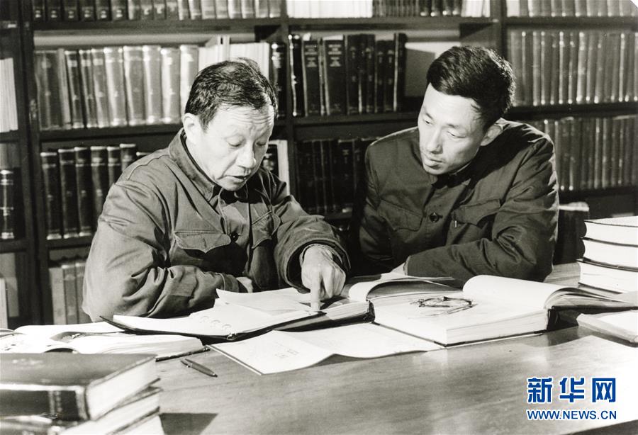 （新華全媒頭條&middot;圖文互動(dòng)）（2）追光者&mdash;&mdash;&ldquo;長(zhǎng)光人&rdquo;的報(bào)國(guó)故事 