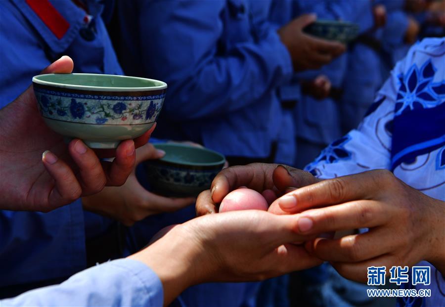 （新華全媒頭條&middot;不忘初心、牢記使命&mdash;&mdash;記者再走長(zhǎng)征路&middot;圖文互動(dòng)）（4）風(fēng)展紅旗如畫(huà)&mdash;&mdash;來(lái)自長(zhǎng)征出發(fā)地長(zhǎng)汀、寧化的紅色信仰報(bào)告 