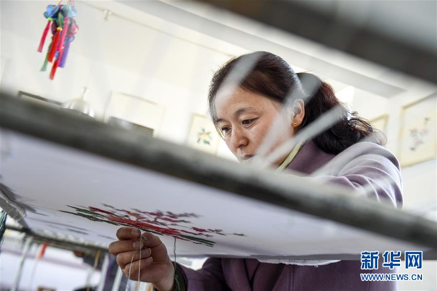 （新華全媒頭條&middot;壯麗70年&middot;奮斗新時(shí)代&middot;圖文互動(dòng)）（12）中國(guó)減貧的西海固報(bào)告