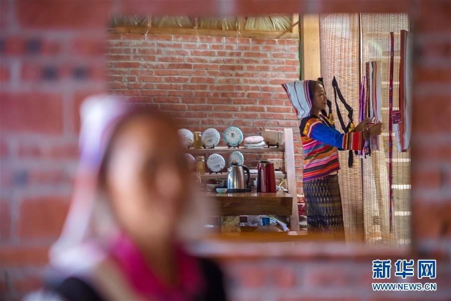 （圖文互動(dòng)）（5）從&ldquo;最后定族&rdquo;到&ldquo;率先脫貧&rdquo;&mdash;&mdash;我國第56個(gè)民族基諾族脫貧記事