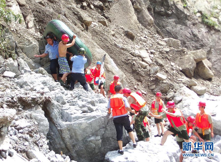 （時(shí)代先鋒&middot;圖文互動(dòng)）（2）為人民&ldquo;逆行&rdquo;的人&mdash;&mdash;追記退役軍人、青年禁毒民警韓順軍