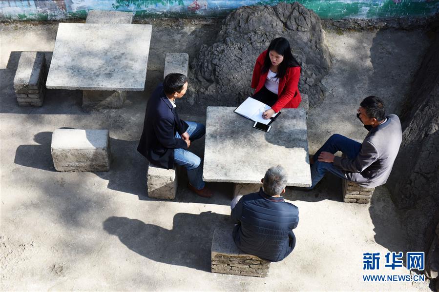 (新華全媒頭條·圖文互動)(7)咱們村里的年輕人——記奮戰(zhàn)在貴州脫貧攻堅(jiān)一線的青年