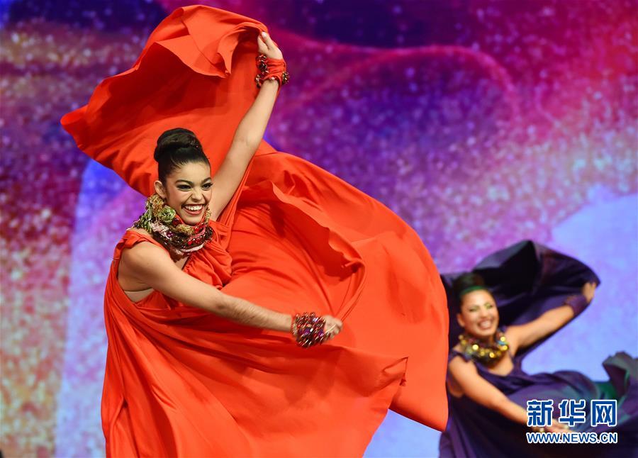 (新華全媒頭條·圖文互動)(11)舵穩(wěn)當奮楫 風(fēng)勁好揚帆——寫在習(xí)近平主席提出中拉命運共同體理念五周年之際