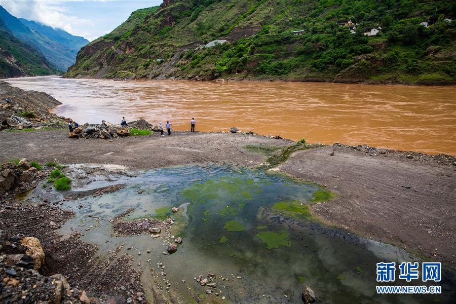 （壯麗70年&middot;奮斗新時(shí)代&mdash;&mdash;記者再走長征路&middot;圖文互動）（1）七天七夜，驚心動魄&mdash;&mdash;皎平渡口永不消失的紅色記憶