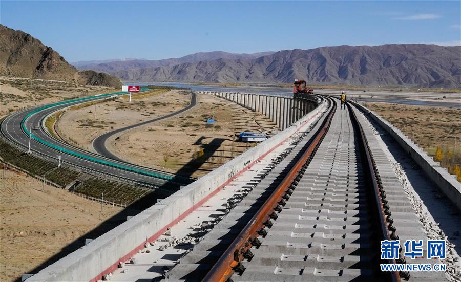 （壯麗70年&middot;奮斗新時(shí)代&mdash;&mdash;共和國發(fā)展成就巡禮&middot;圖文互動(dòng)）（5）人間奇跡在高原&mdash;&mdash;新中國成立70年西藏發(fā)展成就紀(jì)實(shí)