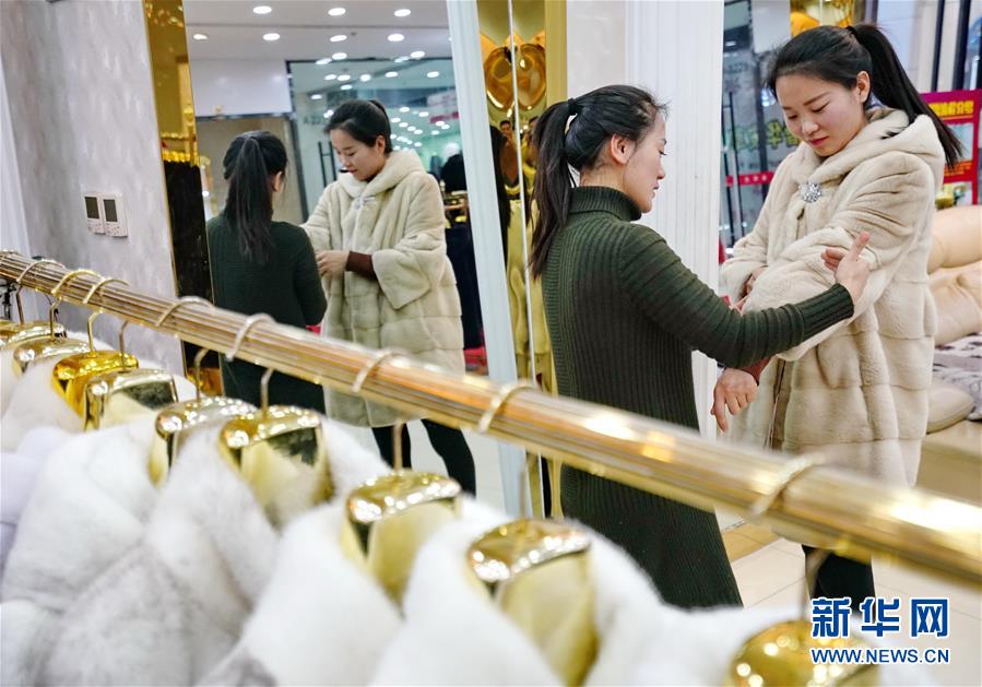 （壯麗70年&middot;奮斗新時代&mdash;&mdash;共和國發(fā)展成就巡禮&middot;圖文互動）（1）人民至上的生動實踐&mdash;&mdash;共和國民生發(fā)展成就巡禮