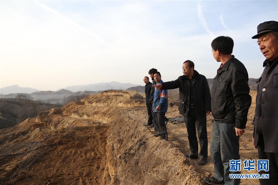 （新華全媒頭條&middot;圖文互動）（12）凝聚民族復興的精神偉力&mdash;&mdash;以習近平同志為核心的黨中央重視思想道德建設(shè)關(guān)心關(guān)愛道德模范紀實