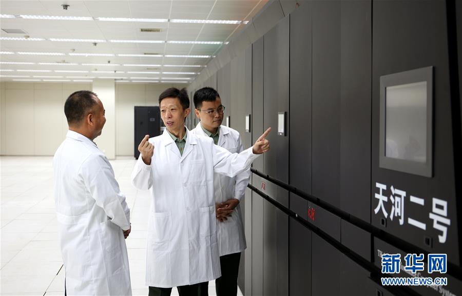 （圖文互動）（8）為了&ldquo;中國號&rdquo;巨輪揚(yáng)帆遠(yuǎn)航&mdash;&mdash;中國共產(chǎn)黨領(lǐng)導(dǎo)下的人民軍隊(duì)忠于祖國、服務(wù)人民啟示錄