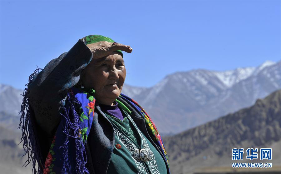 （壯麗70年&middot;奮斗新時(shí)代&mdash;&mdash;共和國(guó)榮光&middot;圖文互動(dòng)）（2）中國(guó)，一生的守護(hù)&mdash;&mdash;記&ldquo;人民楷模&rdquo;國(guó)家榮譽(yù)稱號(hào)獲得者布茹瑪汗&middot;毛勒朵