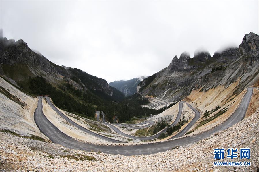 (新華全媒頭條·決戰(zhàn)決勝脫貧攻堅(jiān)·圖文互動(dòng))(6)為了人與自然和諧共生——云南“三江并流”地區(qū)決戰(zhàn)精準(zhǔn)脫貧的“生態(tài)畫卷”