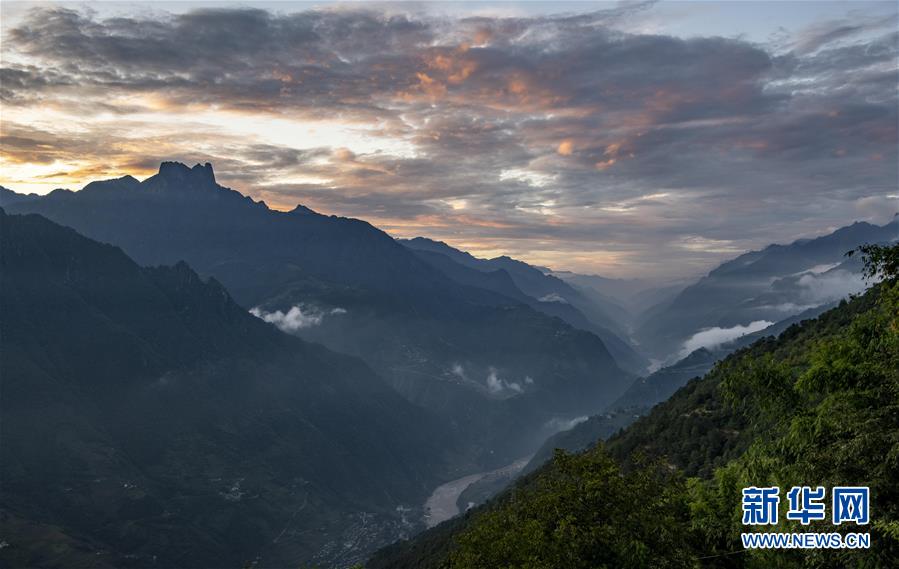 (新華全媒頭條·決戰(zhàn)決勝脫貧攻堅(jiān)·圖文互動(dòng))(11)為了人與自然和諧共生——云南“三江并流”地區(qū)決戰(zhàn)精準(zhǔn)脫貧的“生態(tài)畫卷”