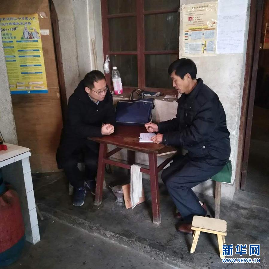 （新華全媒頭條&middot;時代先鋒&middot;圖文互動）（3）換得秋實一夏花&mdash;&mdash;追記基層青年紀檢監(jiān)察干部李夏