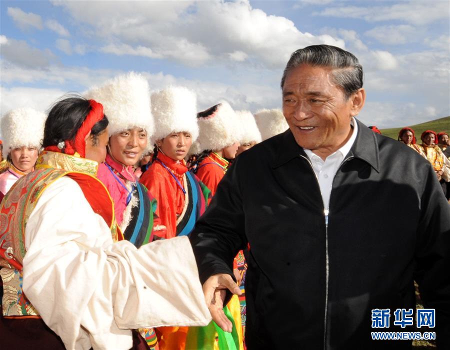 （壯麗70年&middot;奮斗新時代&mdash;&mdash;共和國榮光）（2）民族團(tuán)結(jié)的楷模&mdash;&mdash;熱地
