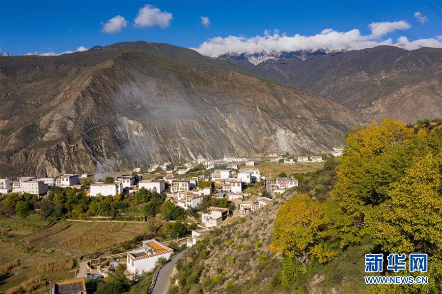 （圖文互動）（5）香巴拉并不遙遠&mdash;&mdash;寫在潔白的現代藏鄉(xiāng)