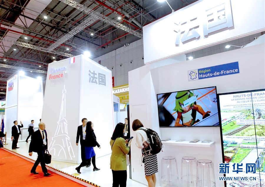 （新華全媒頭條&middot;圖文互動(dòng)）（1）共襄盛舉 共享未來&mdash;&mdash;與會(huì)人士熱議習(xí)近平主席在第二屆中國(guó)國(guó)際進(jìn)口博覽會(huì)上的主旨演講