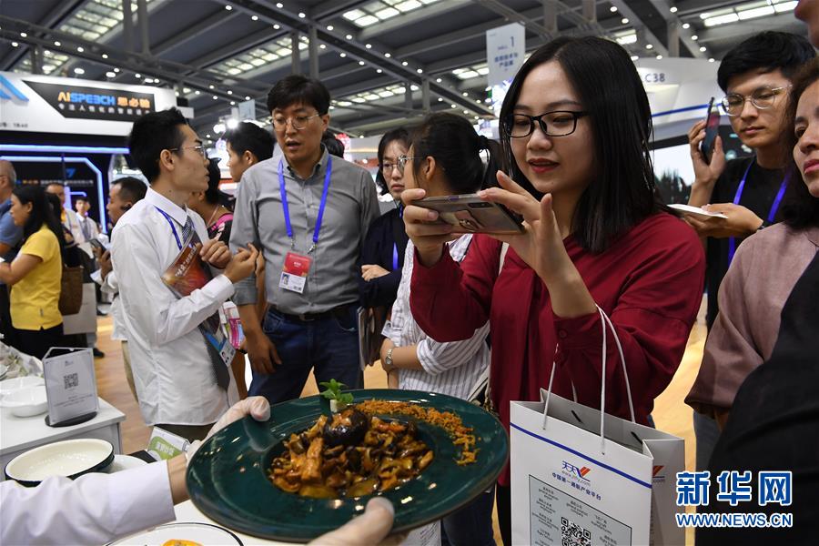 （新華全媒頭條&middot;圖文互動）（9）觸摸跳動的創(chuàng)新脈搏&mdash;&mdash;從高交會看經(jīng)濟(jì)發(fā)展新動能