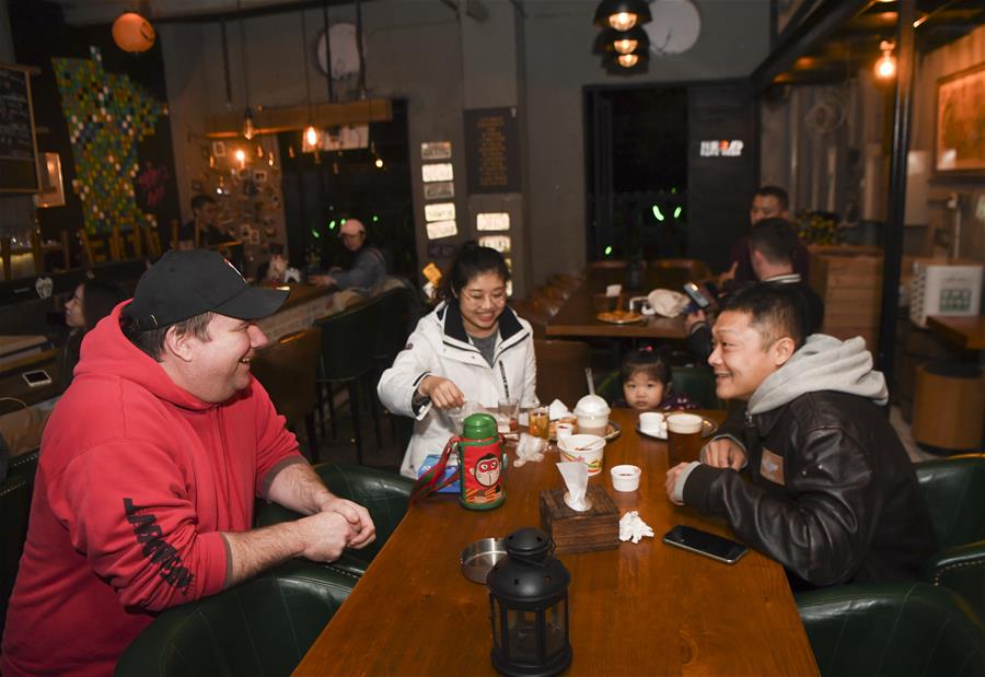 （在習(xí)近平新時(shí)代中國(guó)特色社會(huì)主義思想指引下&mdash;&mdash;新時(shí)代新作為新篇章&middot;總書(shū)記關(guān)切開(kāi)放事&middot;圖文互動(dòng)）（2）中國(guó)引力：在開(kāi)放的中國(guó)共創(chuàng)幸福 