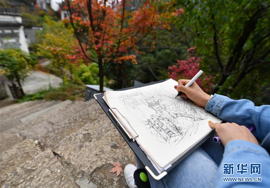 （圖文互動(dòng)）（4）鄉(xiāng)村攝影師、鄉(xiāng)村&ldquo;模特&rdquo;、民宿店主&mdash;&mdash;鄉(xiāng)村旅游推動(dòng)婺源農(nóng)民生活方式發(fā)生新變化