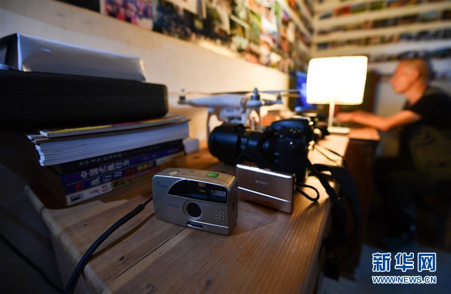 （圖文互動(dòng)）（7）鄉(xiāng)村攝影師、鄉(xiāng)村&ldquo;模特&rdquo;、民宿店主&mdash;&mdash;鄉(xiāng)村旅游推動(dòng)婺源農(nóng)民生活方式發(fā)生新變化