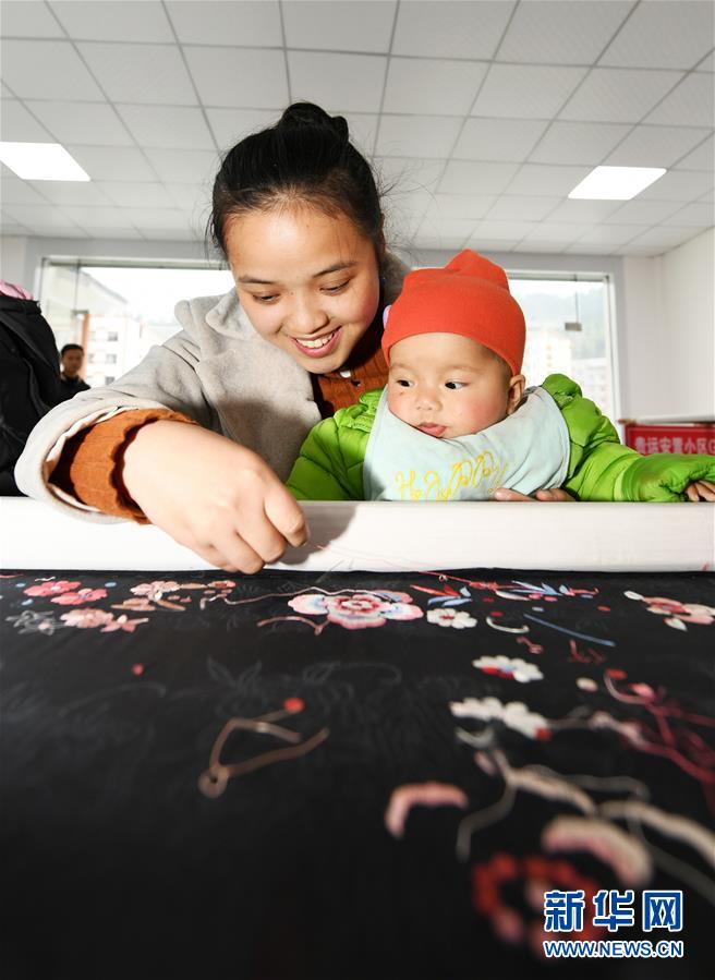 (新華全媒頭條·圖文互動(dòng))(3)壯闊大遷徙——寫在貴州全面完成188萬人易地扶貧搬遷之際