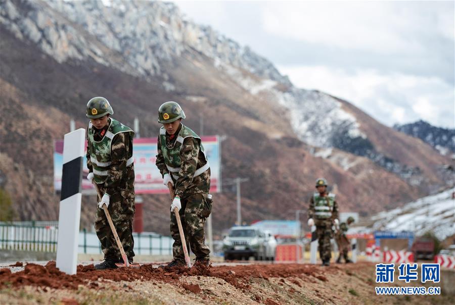 （新華全媒頭條&middot;圖文互動(dòng)）（12）格?；ㄩ_(kāi)滿天路&mdash;&mdash;寫(xiě)在川藏公路通車(chē)65周年之際