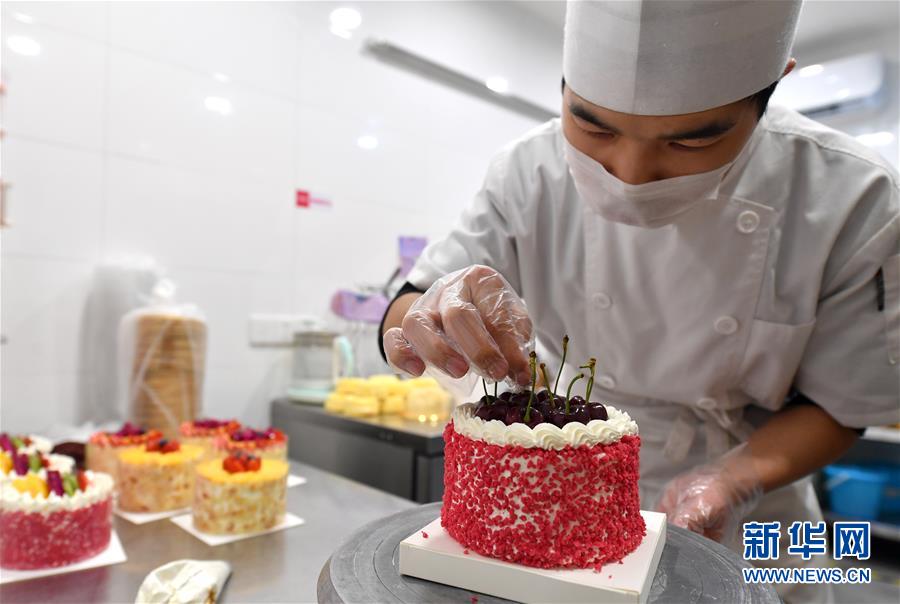 （新華全媒頭條&middot;圖文互動）（3）一個(gè)內(nèi)陸大省的開放朋友圈