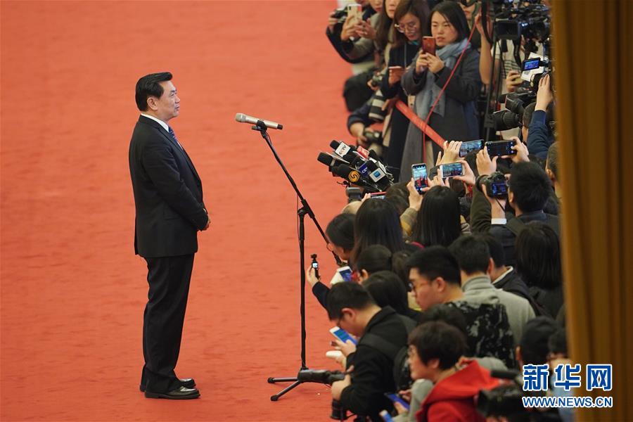 （兩會(huì)&middot;面對(duì)面）（2）采訪部長(zhǎng)