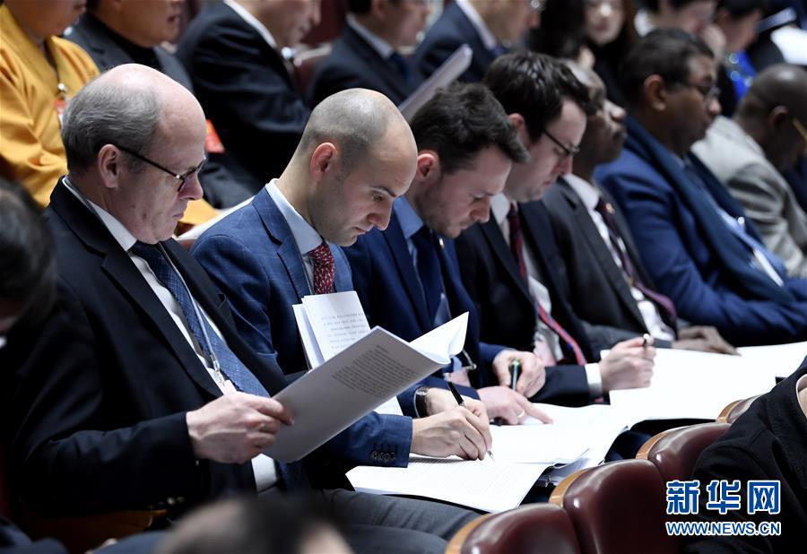 （兩會(huì)&middot;人大開幕&middot;XHDW）（14）十三屆全國(guó)人大二次會(huì)議在京開幕