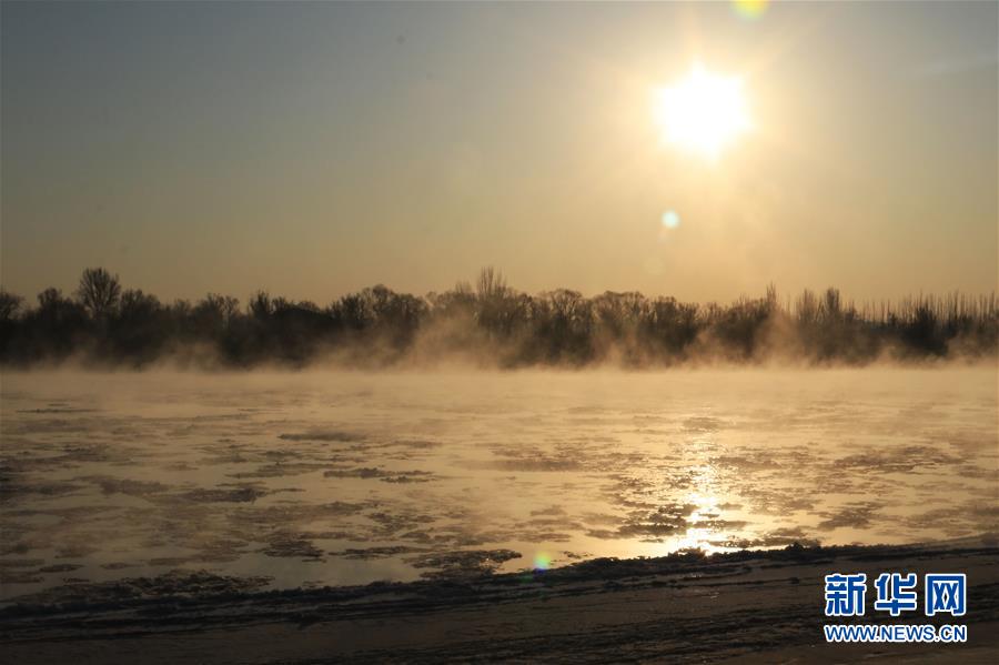 （環(huán)境）（2）黃河三盛公水利樞紐庫區(qū)出現(xiàn)&ldquo;水煮黃河&rdquo;景觀