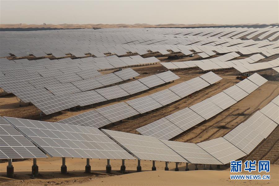 （在習(xí)近平新時(shí)代中國特色社會主義思想指引下&mdash;&mdash;新時(shí)代新作為新篇章&middot;總書記關(guān)切高質(zhì)量發(fā)展&middot;圖文互動）（3）從一粒沙看不斷擴(kuò)大的中國綠色版圖