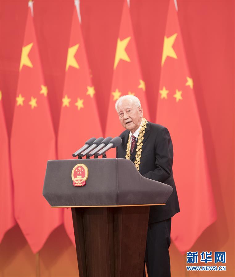 （今日關(guān)注&middot;科技獎(jiǎng)勵(lì)大會(huì)&middot;圖文互動(dòng)）（1）此生屬于祖國(guó)，此生無怨無悔&mdash;&mdash;隱身30年的中國(guó)核潛艇先驅(qū)黃旭華