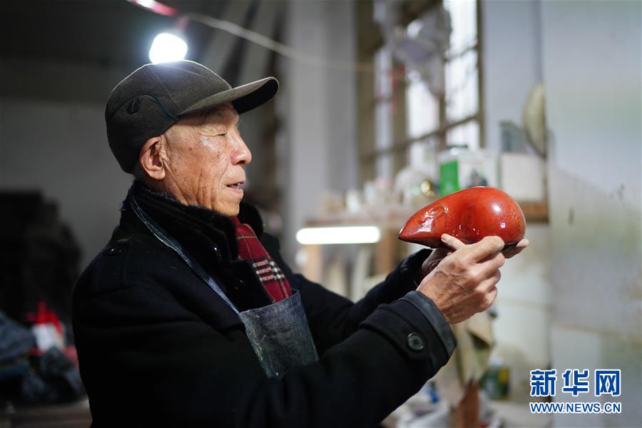 （新春走基層&middot;圖文互動(dòng)）（1）瓷鼠鬧新春