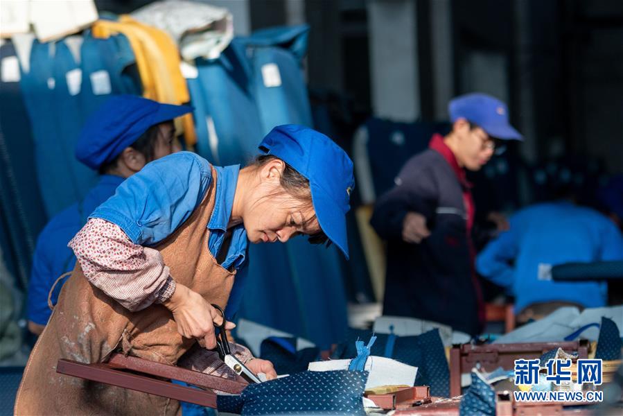 （新春走基層&middot;圖文互動(dòng)）（3）聾啞姐妹的無聲春運(yùn)