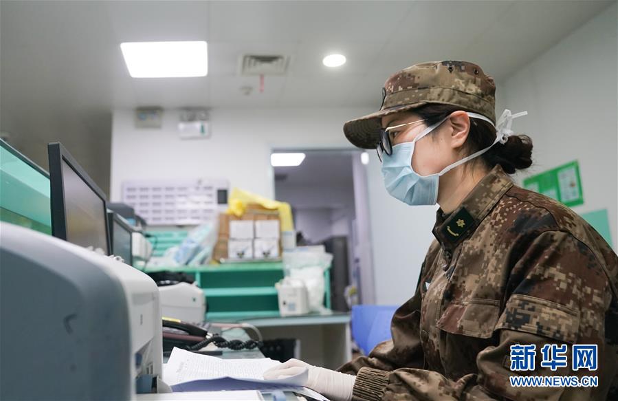 （新華全媒頭條&middot;圖文互動(dòng)）（22）萬(wàn)眾一心迎挑戰(zhàn) 眾志成城戰(zhàn)疫情&mdash;&mdash;全國(guó)總動(dòng)員打響疫情防控阻擊戰(zhàn)紀(jì)實(shí)