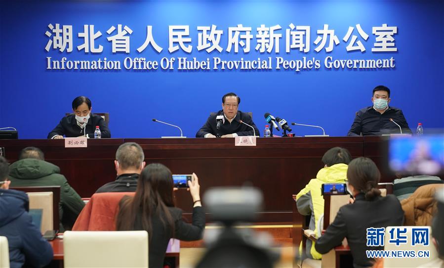 （新華全媒頭條&middot;圖文互動(dòng)）（29）萬(wàn)眾一心迎挑戰(zhàn) 眾志成城戰(zhàn)疫情&mdash;&mdash;全國(guó)總動(dòng)員打響疫情防控阻擊戰(zhàn)紀(jì)實(shí)