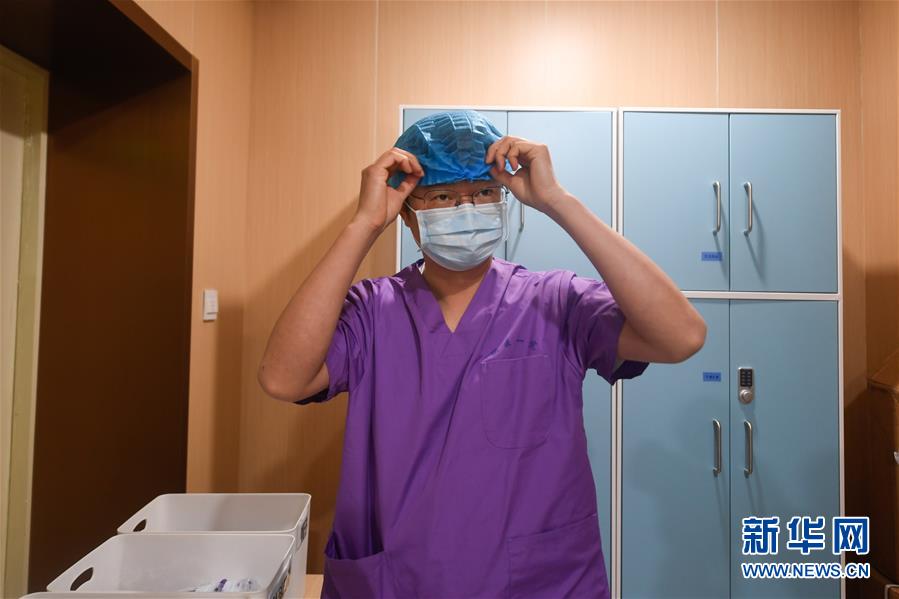 （聚焦疫情防控&middot;圖文互動）（2）無法握手，但始終并肩