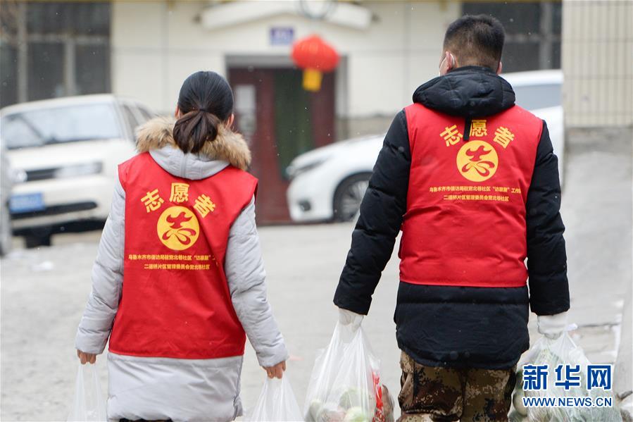 （聚焦疫情防控&middot;圖文互動）（6）&ldquo;我們多跑跑，居民更安全&rdquo;&mdash;&mdash;直擊新疆基層社區(qū)疫情防控