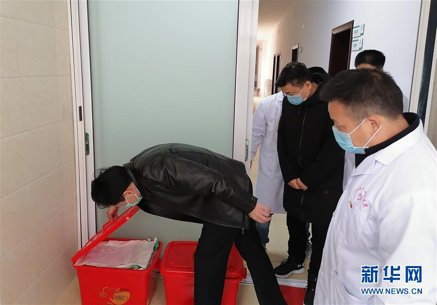 （聚焦疫情防控&middot;圖文互動(dòng)）（1）戰(zhàn)&ldquo;疫&rdquo;局長倒下前的最后一班崗