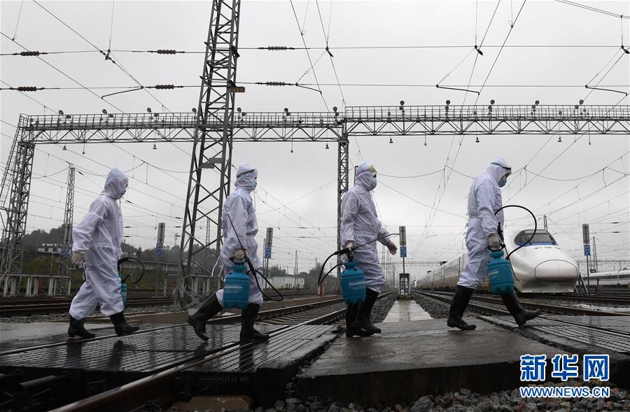 （新華全媒頭條&middot;圖文互動(dòng)）（4）以法治為綱 聚保障之力&mdash;&mdash;在法治軌道上推進(jìn)疫情防控紀(jì)實(shí)