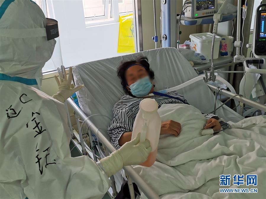 （一線抗疫群英譜&middot;圖文互動）（5）生命之光，溫暖&ldquo;無面之交&rdquo;&mdash;&mdash;記抗疫一線重癥監(jiān)護室90后護士金鈺 