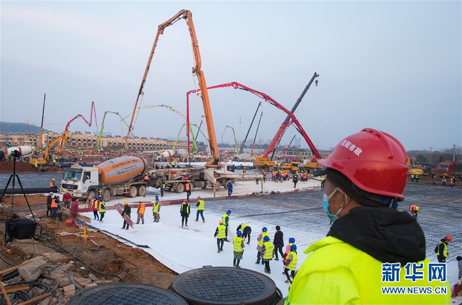 （新華全媒頭條&middot;圖文互動）（3）青春的力量 時(shí)代的脊梁&mdash;&mdash;記抗疫一線的&ldquo;90后&rdquo;&ldquo;00后&rdquo;年輕人