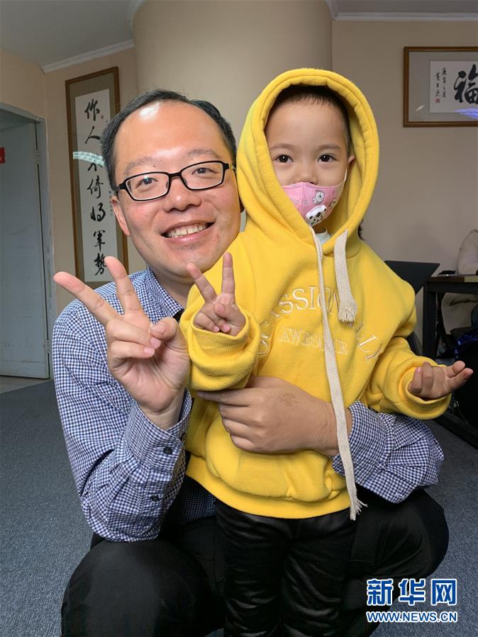 (一線抗疫群英譜·圖文互動)(2)“愿每個承受病痛的孩子都不會成為孤島”——記百名白血病兒童的守護(hù)者林斌