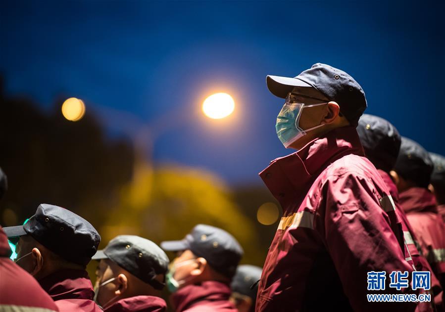 （新華全媒頭條&middot;圖文互動）（12）最美逆行者，武漢永遠(yuǎn)記得你！&mdash;&mdash;首批援鄂醫(yī)療隊(duì)返程紀(jì)實(shí)