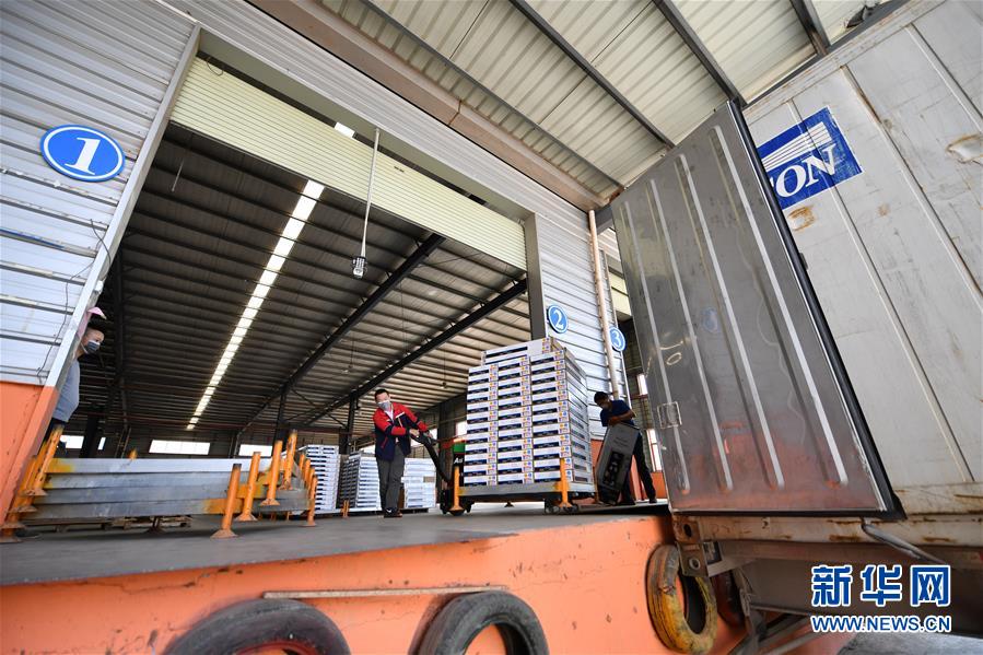 （聚焦復(fù)工復(fù)產(chǎn)&middot;圖文互動）（4）記者手記：戰(zhàn)&ldquo;疫&rdquo;中增長，這些企業(yè)做對了什么？