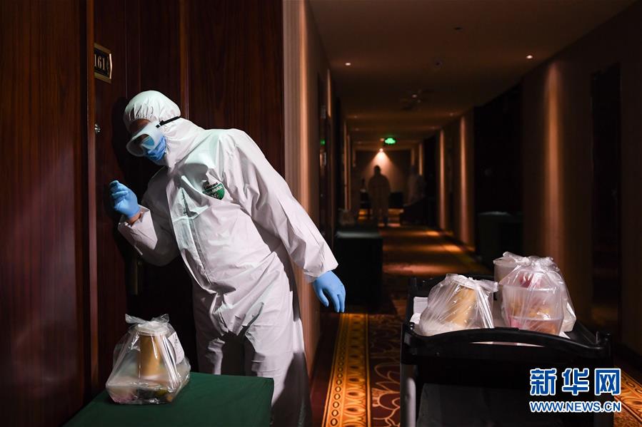 （聚焦疫情防控&middot;圖文互動(dòng)）（9）&ldquo;感謝你們，讓我感到很踏實(shí)！&rdquo;&mdash;&mdash;北京入境人員轉(zhuǎn)運(yùn)及隔離點(diǎn)見(jiàn)聞