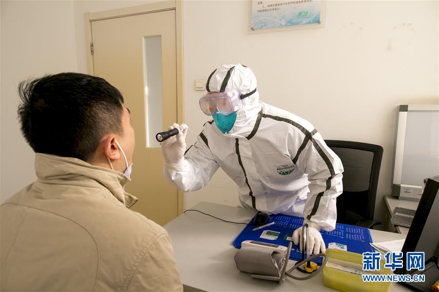 (一線抗疫群英譜·圖文互動(dòng))(4)沖鋒在首都戰(zhàn)“疫”最前沿——解放軍總醫(yī)院第五醫(yī)學(xué)中心感染病醫(yī)學(xué)部戰(zhàn)“疫”記事