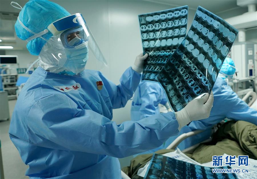 （新華全媒頭條&middot;圖文互動(dòng)）（9）生命至上，人民至上&mdash;&mdash;武漢戰(zhàn)&ldquo;疫&rdquo;重癥患者救治工作紀(jì)實(shí)