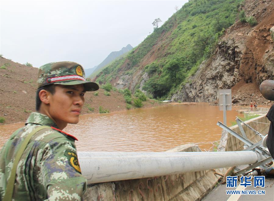 （為了民族復(fù)興&middot;英雄烈士譜&middot;圖文互動(dòng)）謝樵：為救援泅渡堰塞湖，犧牲時(shí)只有24歲