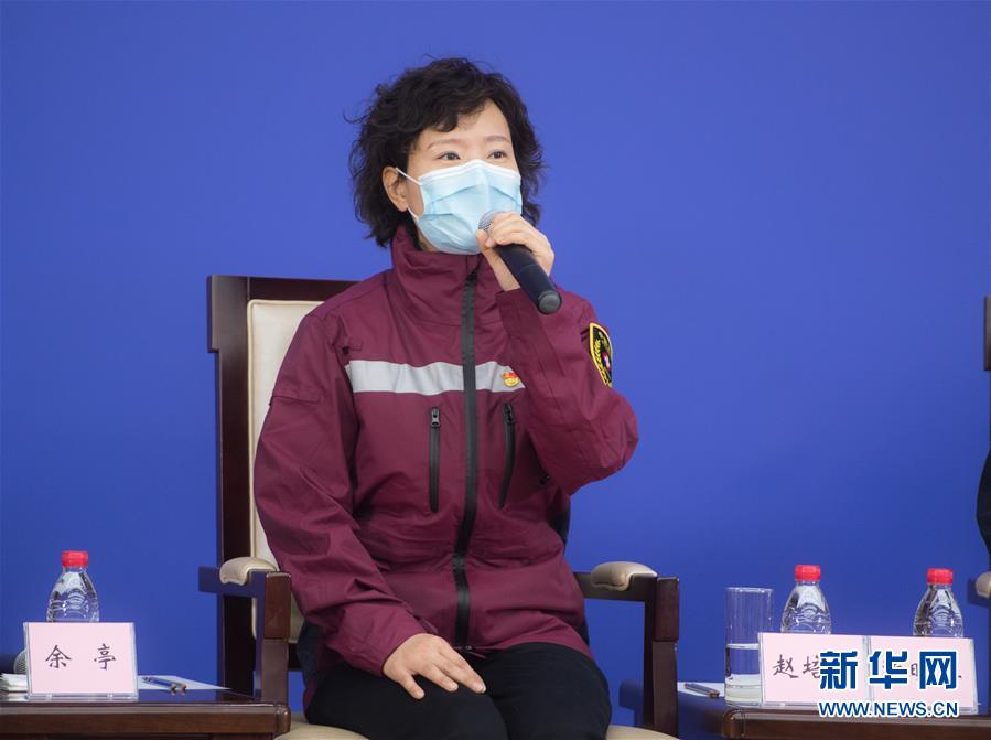 （聚焦疫情防控&middot;圖文互動）（5）分秒必爭！一切為了治病救人&mdash;&mdash;中國抗疫生命至上的生動實踐