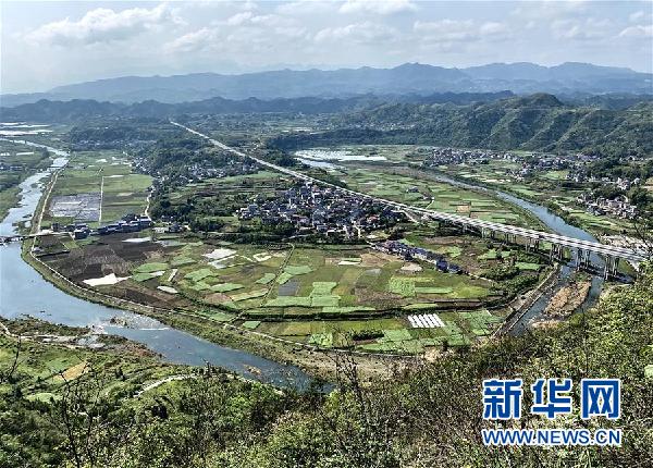 （新華網(wǎng)&middot;圖文互動(dòng)）（3）記者手記：&ldquo;深閨之美&rdquo;孕育深情之歌